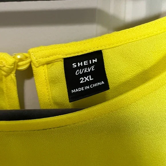 SHEIN SPRING Yellow ruched Puff Sleeve Blouse plus size - Picture 6 of 9